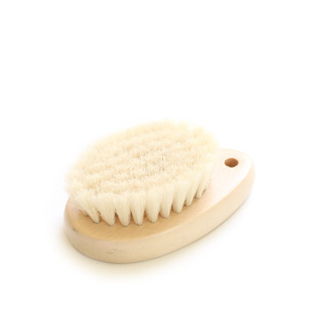 Natis puder krtača - bela...